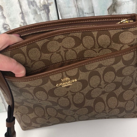 NWT coach outline zip crossbody - Picture 6 of 6